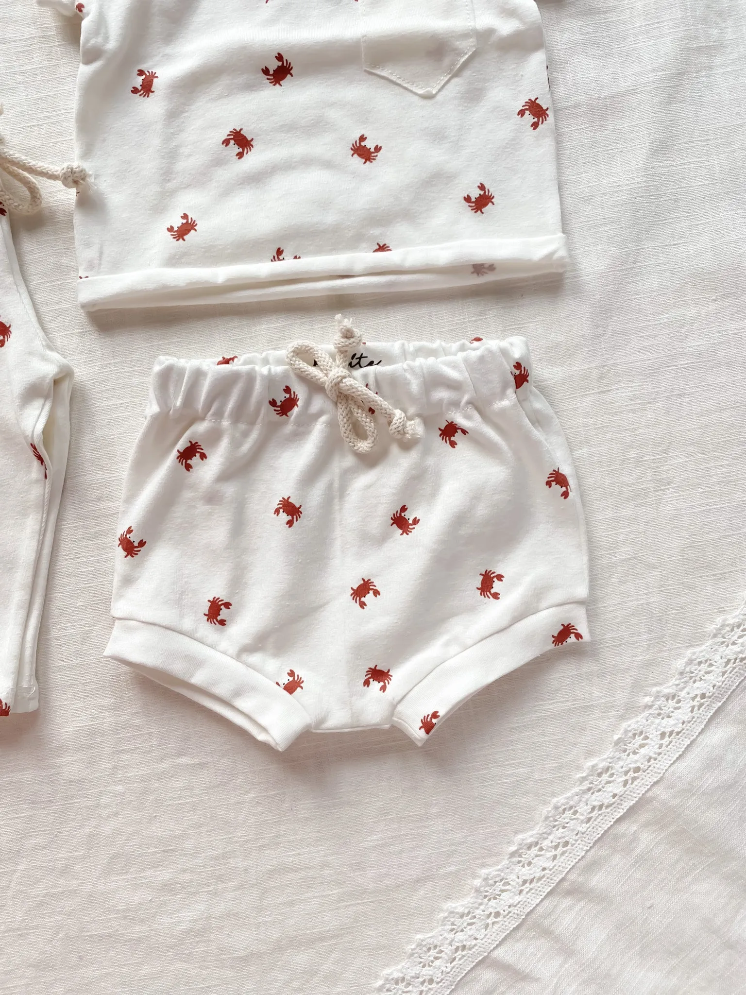 Baby boy shorts / little crabs