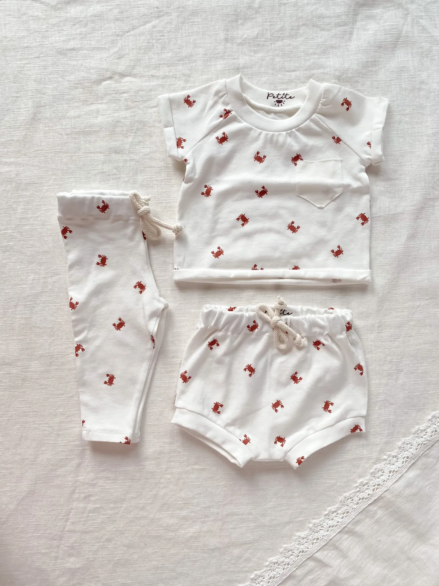 Baby boy shorts / little crabs